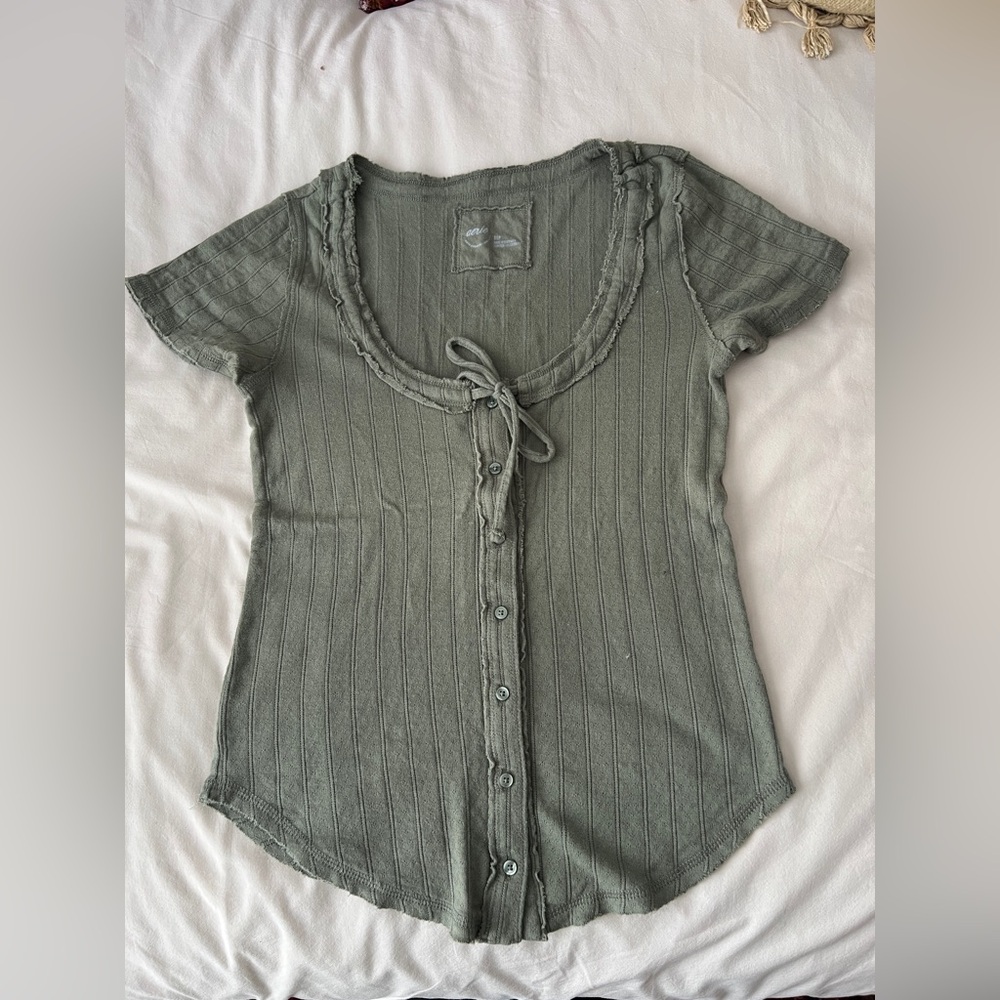 aerie Olive Green Ribbed Button-Front Short Sleeve Top